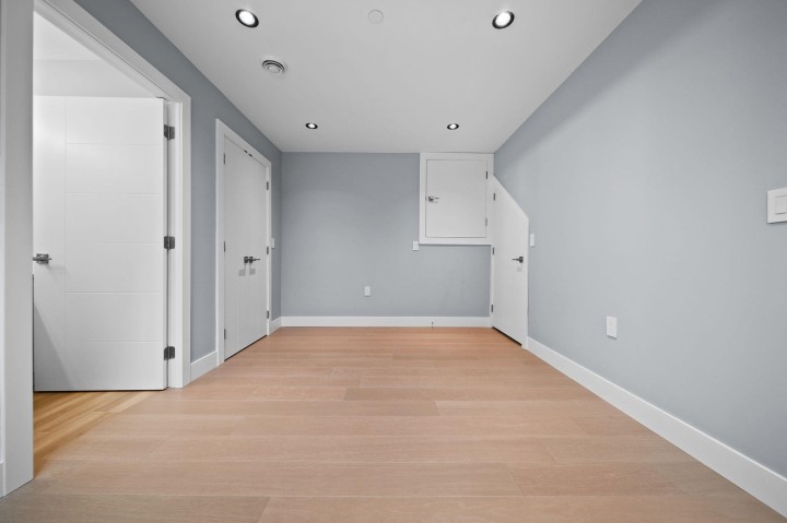 Photo 17 at 1 - 2557 W King Edward Avenue, Arbutus, Vancouver West