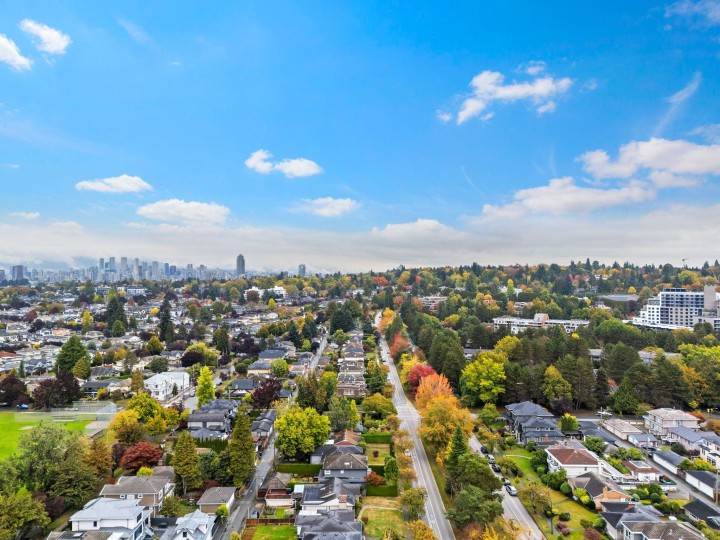 Photo 24 at 1 - 2557 W King Edward Avenue, Arbutus, Vancouver West