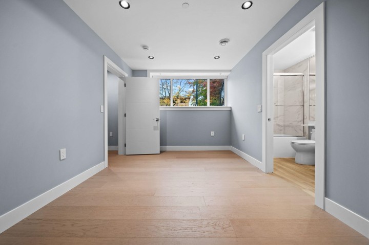 Photo 15 at 1 - 2557 W King Edward Avenue, Arbutus, Vancouver West