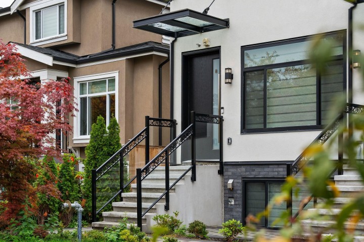 Photo 21 at 1 - 2557 W King Edward Avenue, Arbutus, Vancouver West