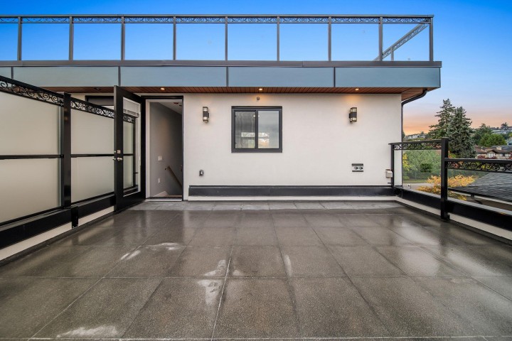 Photo 20 at 2 - 2557 W King Edward Avenue, Arbutus, Vancouver West