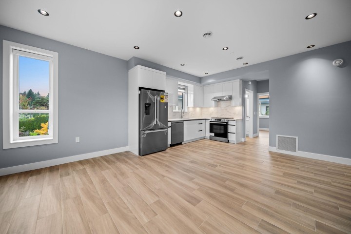 Photo 8 at 2 - 2557 W King Edward Avenue, Arbutus, Vancouver West