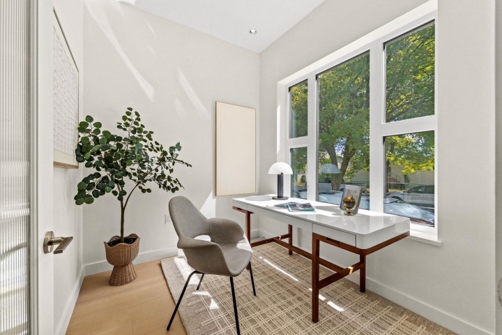 Photo 2 at 5079 Elgin Street, Fraser VE, Vancouver East