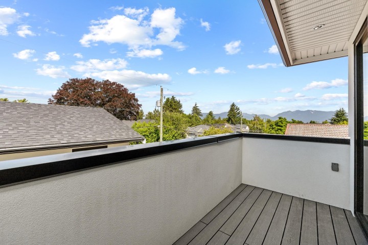 Photo 17 at 5079 Elgin Street, Fraser VE, Vancouver East