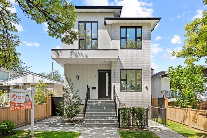 Photo 1 at 5079 Elgin Street, Fraser VE, Vancouver East