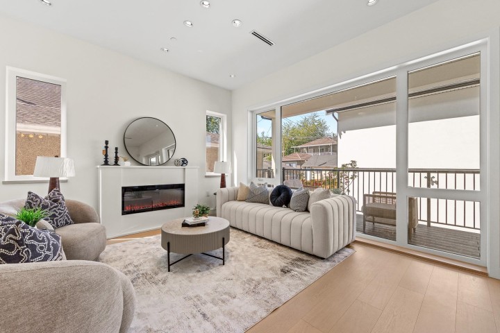 Photo 10 at 5079 Elgin Street, Fraser VE, Vancouver East