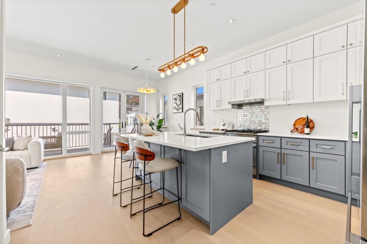 Photo 4 at 5079 Elgin Street, Fraser VE, Vancouver East