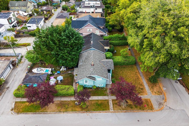 Photo 15 at 3883 W 20th Avenue, Dunbar, Vancouver West