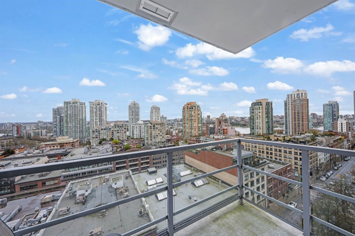 Photo 24 at 1305 - 1133 Homer Street, Yaletown, Vancouver West