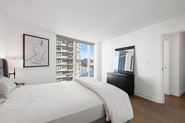 Photo 13 at 1202 - 1383 Marinaside Crescent, Yaletown, Vancouver West