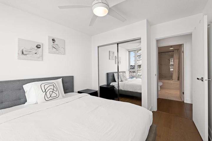 Photo 18 at 1202 - 1383 Marinaside Crescent, Yaletown, Vancouver West