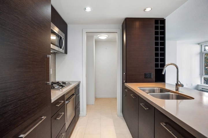 Photo 3 at 610 - 833 Homer Street, Downtown VW, Vancouver West