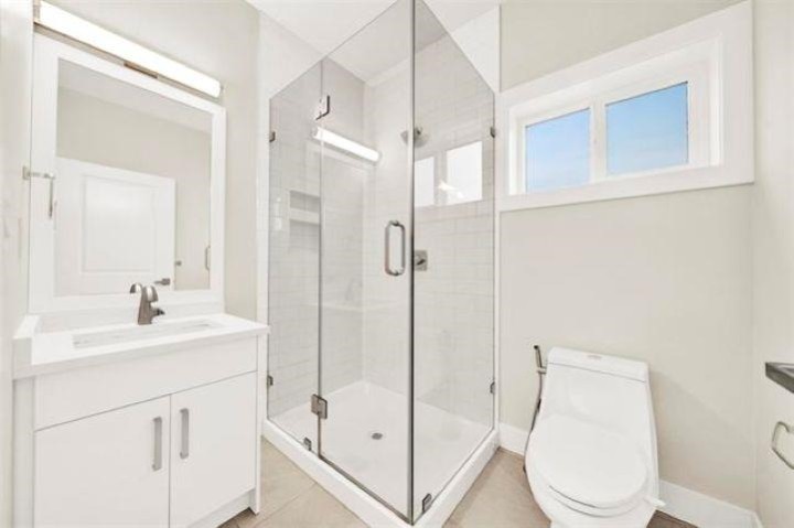 Photo 12 at 3128 Kings Avenue, Collingwood VE, Vancouver East