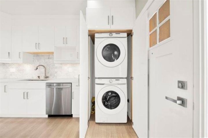 Photo 9 at 3128 Kings Avenue, Collingwood VE, Vancouver East
