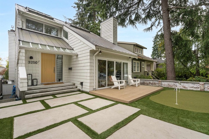 Photo 1 at 3250 W 37th Avenue, Kerrisdale, Vancouver West
