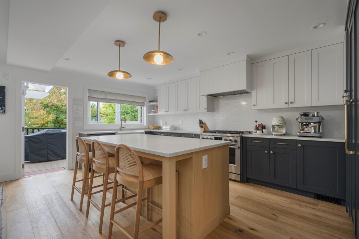 Photo 11 at 3250 W 37th Avenue, Kerrisdale, Vancouver West