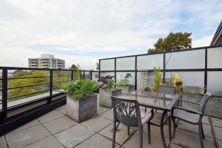 Photo 22 at 881 Salsbury Drive, Hastings, Vancouver East