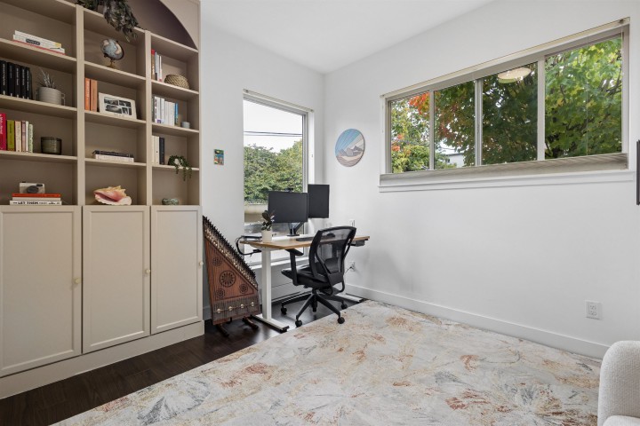 Photo 15 at 881 Salsbury Drive, Hastings, Vancouver East