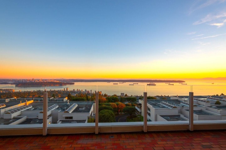Photo 27 at 210 - 2274 Folkestone Way, Panorama Village, West Vancouver