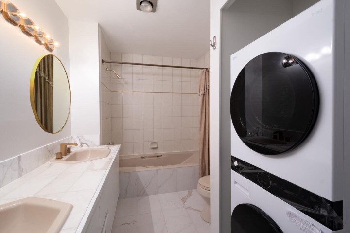 Photo 16 at 210 - 2274 Folkestone Way, Panorama Village, West Vancouver