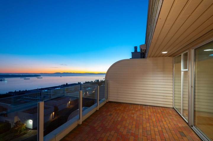 Photo 26 at 210 - 2274 Folkestone Way, Panorama Village, West Vancouver