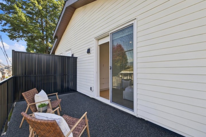 Photo 22 at 1 - 3183 Graveley Street, Renfrew VE, Vancouver East