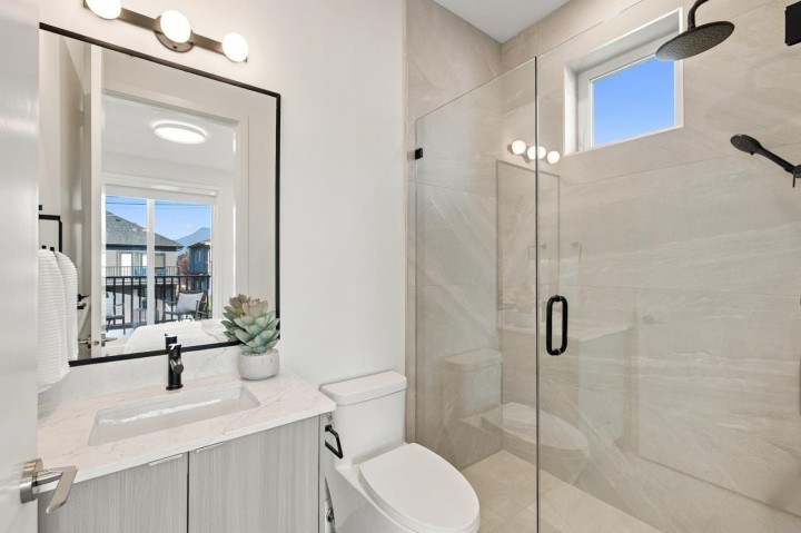 Photo 19 at 1 - 3183 Graveley Street, Renfrew VE, Vancouver East