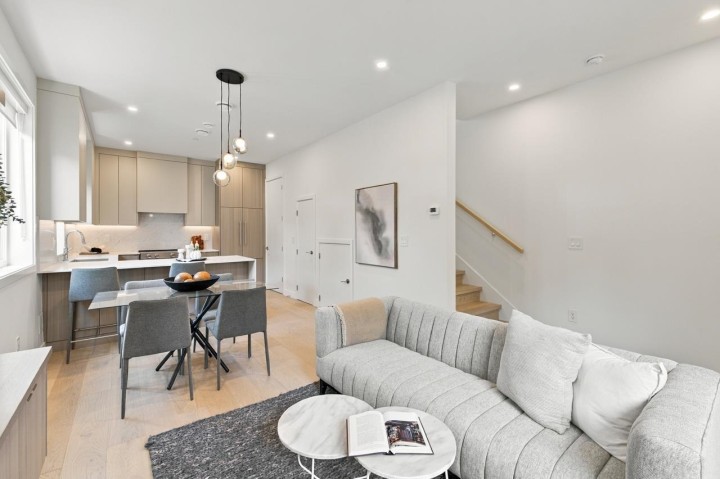 Photo 8 at 1 - 3183 Graveley Street, Renfrew VE, Vancouver East