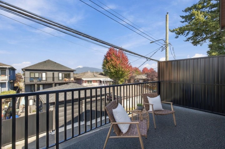Photo 21 at 1 - 3183 Graveley Street, Renfrew VE, Vancouver East