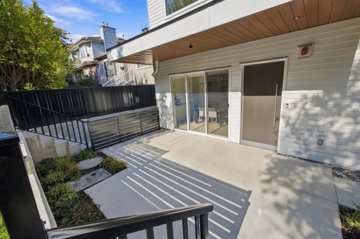 Photo 4 at 1 - 3185 Graveley Street, Renfrew VE, Vancouver East