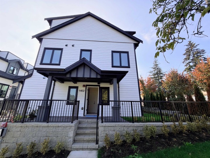 Photo 2 at 1402 E 18th Avenue, Knight, Vancouver East