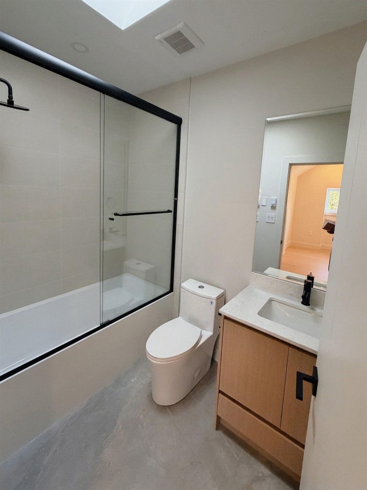 Photo 10 at 1402 E 18th Avenue, Knight, Vancouver East
