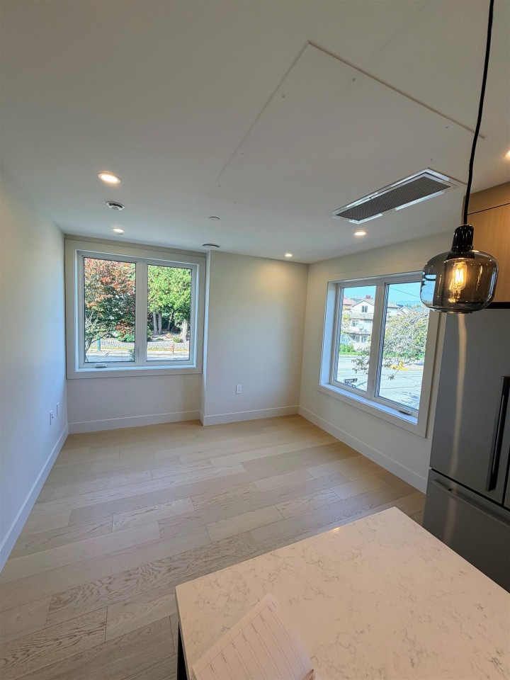 Photo 4 at 1402 E 18th Avenue, Knight, Vancouver East