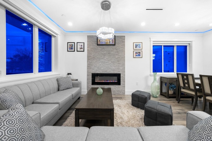 Photo 2 at 6970 Inverness Street, South Vancouver, Vancouver East