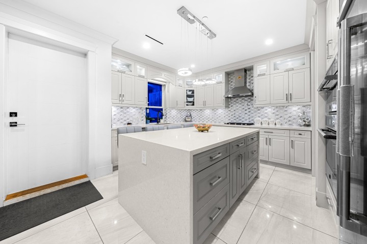 Photo 13 at 6970 Inverness Street, South Vancouver, Vancouver East