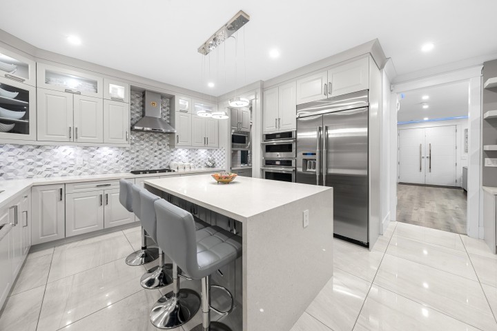 Photo 14 at 6970 Inverness Street, South Vancouver, Vancouver East