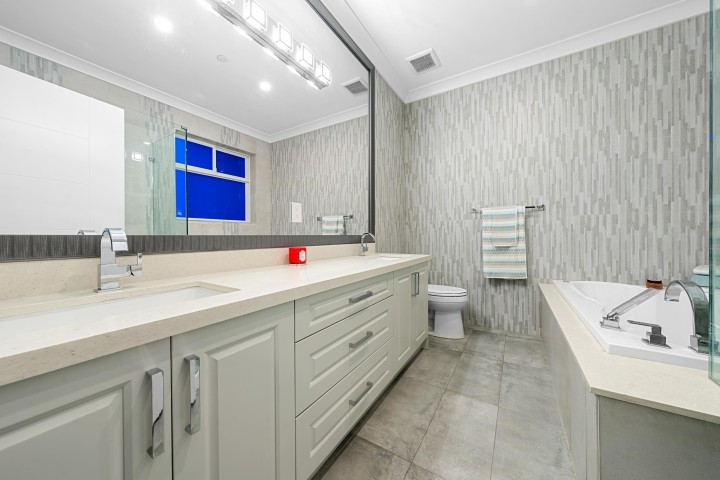 Photo 25 at 6970 Inverness Street, South Vancouver, Vancouver East
