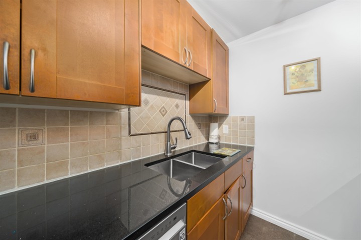 Photo 10 at 1403 - 1060 Alberni Street, West End VW, Vancouver West