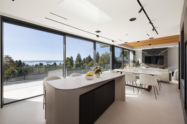 Photo 7 at 2484 Ottawa Avenue, Dundarave, West Vancouver