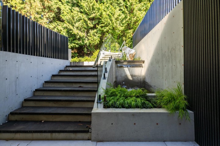 Photo 38 at 2484 Ottawa Avenue, Dundarave, West Vancouver