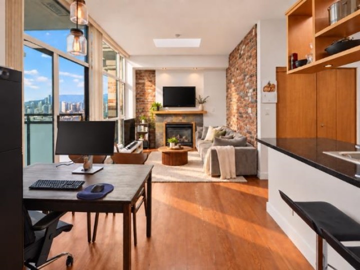 Photo 3 at 418 - 2515 Ontario Street, Mount Pleasant VW, Vancouver West