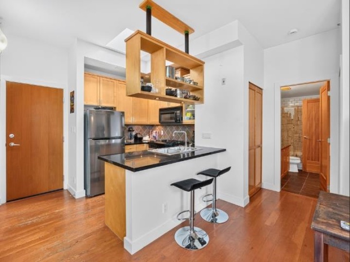 Photo 8 at 418 - 2515 Ontario Street, Mount Pleasant VW, Vancouver West