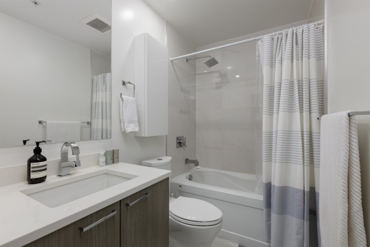 Photo 13 at 204 - 979 E 19th Avenue, Fraser VE, Vancouver East