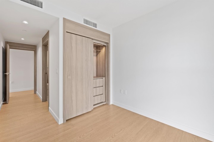 Photo 11 at 684 - 87 Nelson Street, Yaletown, Vancouver West