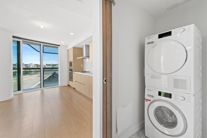 Photo 19 at 684 - 87 Nelson Street, Yaletown, Vancouver West