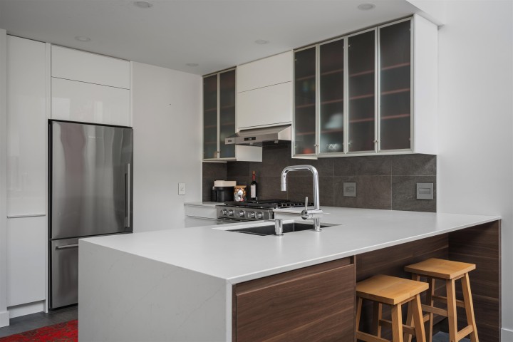 Photo 12 at 302 - 650 Moberly Road, False Creek, Vancouver West