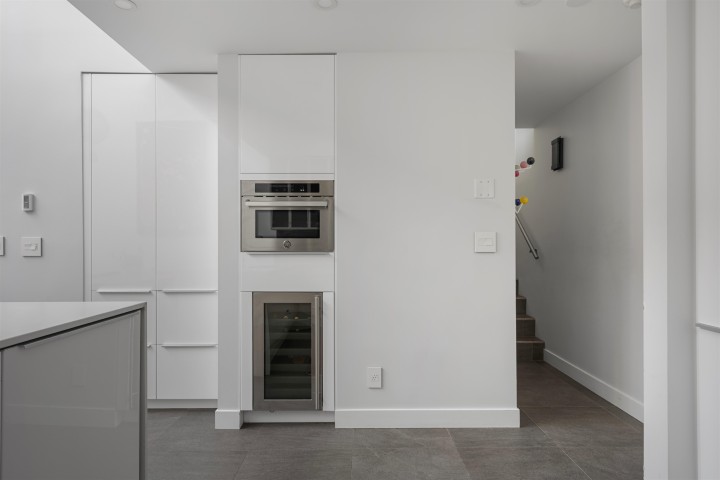 Photo 14 at 302 - 650 Moberly Road, False Creek, Vancouver West