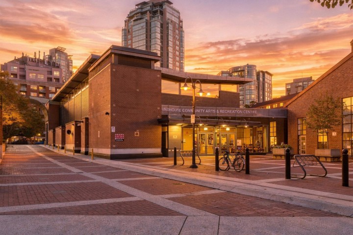 Photo 27 at 2A - 199 Drake Street, Yaletown, Vancouver West