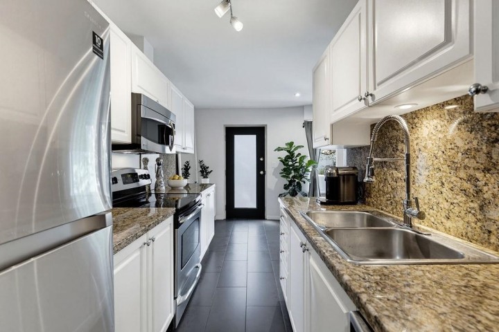 Photo 13 at 202 - 1050 Nicola Street, West End VW, Vancouver West