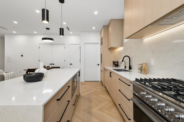 Photo 5 at 1 - 3639 E 46th Avenue, Killarney VE, Vancouver East